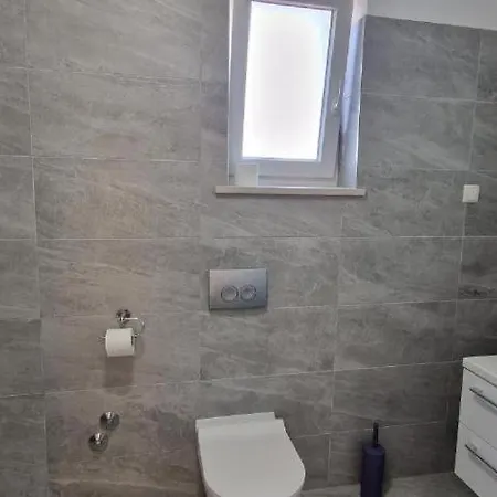 Βίλα Luxury Five Stars With Pool, Near - By Traveler Tourist Agency Krk - Id 2140 *
