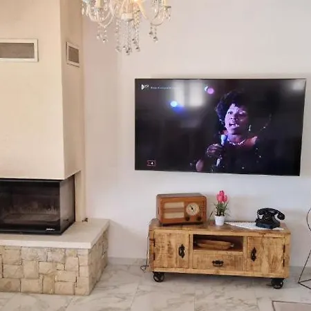 Luxury Five Stars With Pool, Near - By Traveler Tourist Agency Krk - Id 2140 Pinezići