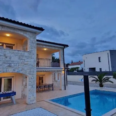 Luxury Five Stars With Pool, Near - By Traveler Tourist Agency Krk - Id 2140 Pinezići