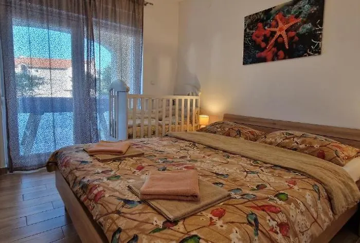 Willa Luxury Five Stars With Pool, Near - By Traveler Tourist Agency Krk - Id 2140