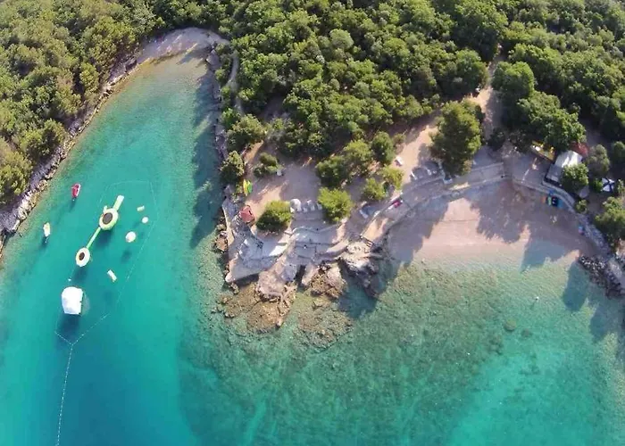 Luxury Five Stars With Pool, Near - By Traveler Tourist Agency Krk - Id 2140 *
