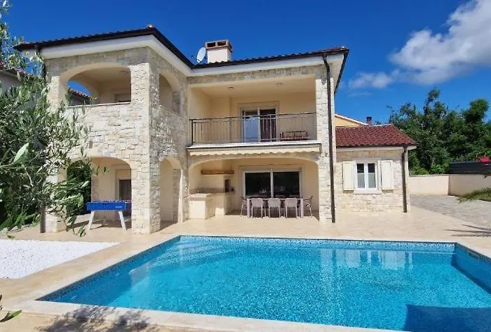 Luxury Five Stars With Pool, Near - By Traveler Tourist Agency Krk - Id 2140 Willa *