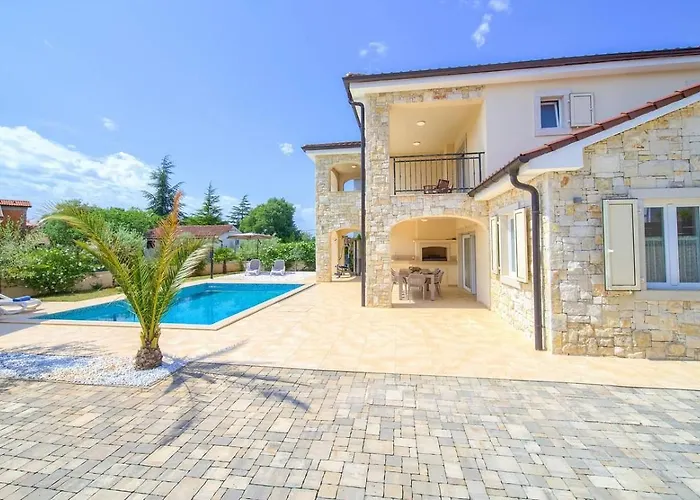 Luxury Five Stars With Pool, Near - By Traveler Tourist Agency Krk - Id 2140 Villa